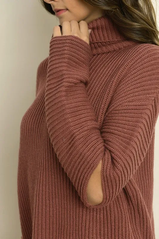CUTOUT SLEEVE TURTLENECK SWEATER